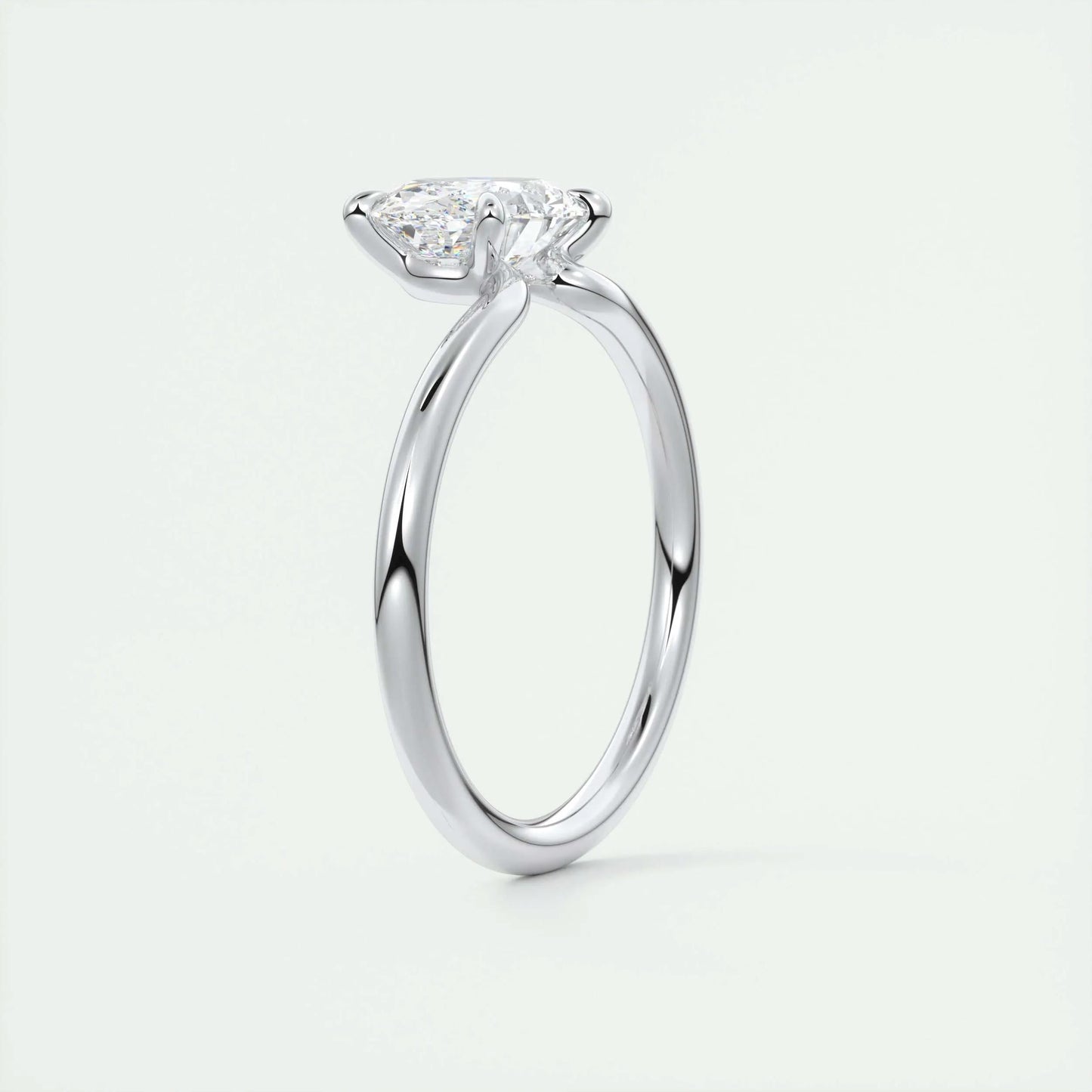 1.5 CT Oval Solitaire CVD F/VS1 Diamond Engagement Ring