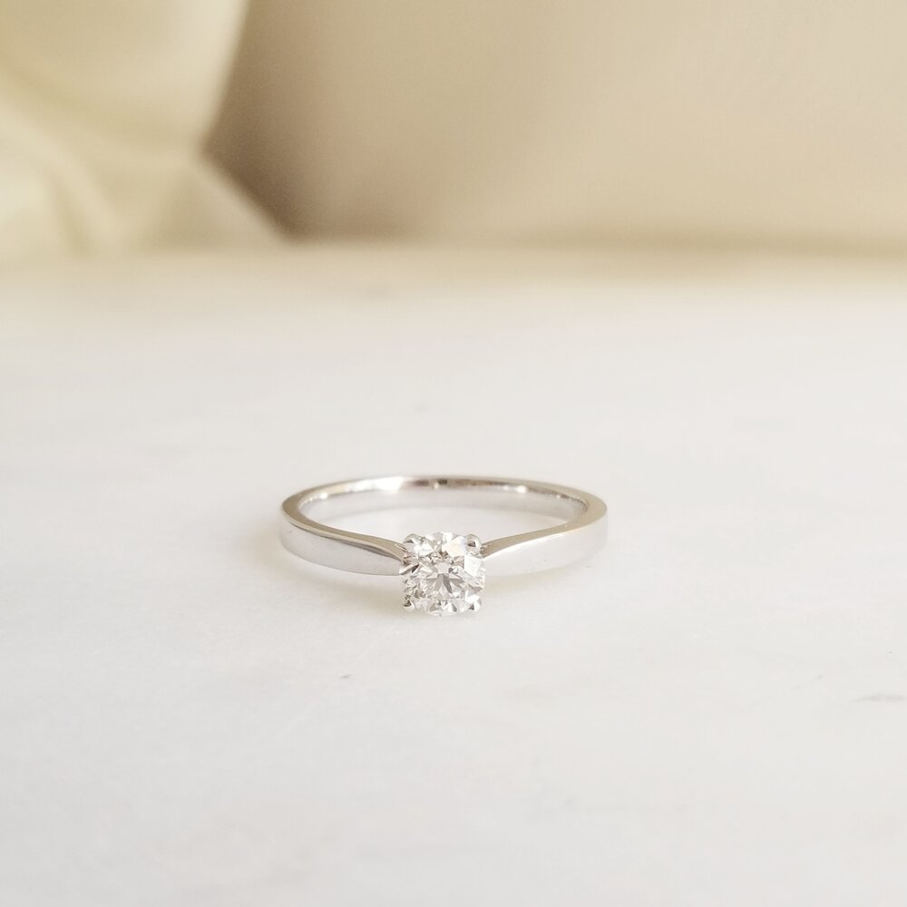 0.40 CT Round Solitaire CVD G/VS1 Diamond Engagement Ring