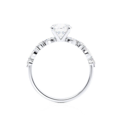 0.90 CT Oval Solitaire CVD G/VVS2 Diamond Engagement Ring